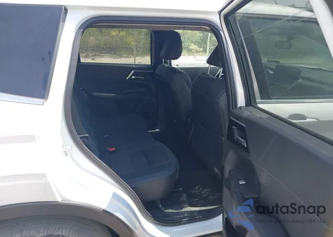 2024 Mitsubishi Outlander Se 2.5 S-Awc from USA, damaged, VIN JA4J4VA8XRZ048151